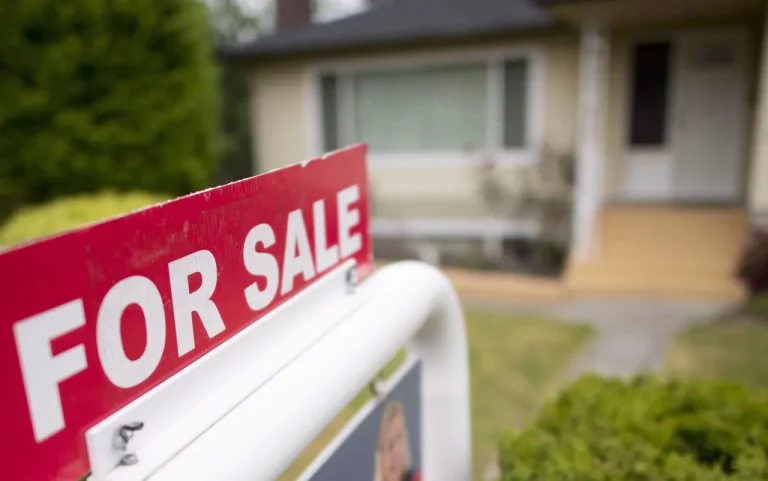 Say Goodbye to Waiting: Sell Your House Fast with These Quick Tips