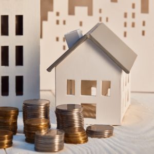 The Benefits of Selling Your Home Before Moving