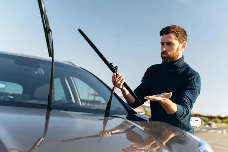 Top Warning Signs Your Windshield Needs Replacing